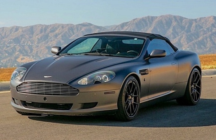 Aston Martin DB9