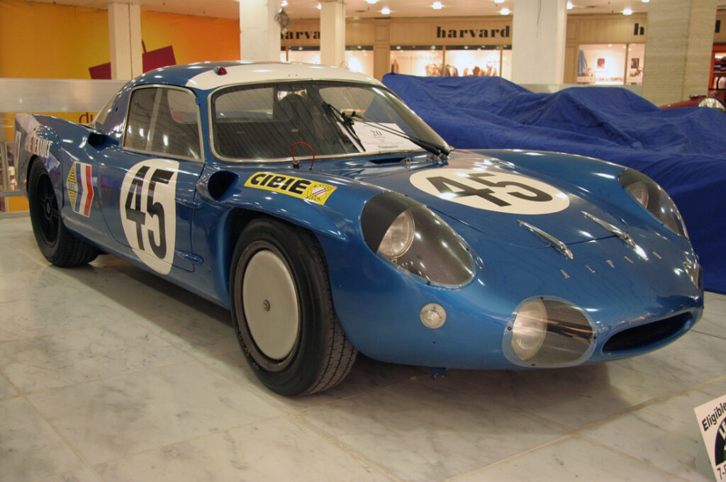 Alpine A210