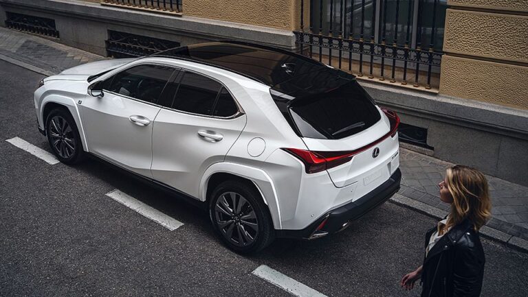 Lexus UX