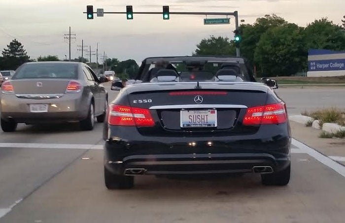 Wybrany obrazek dla artykułu: Rejestracja samochodu z USA w Polsce w 2025 roku